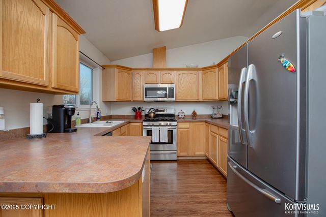 8501 E EMPIRE Circle, Palmer, AK 99645