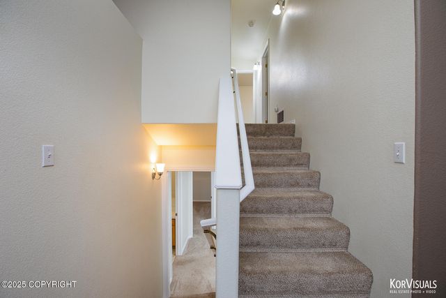 8501 E EMPIRE Circle, Palmer, AK 99645