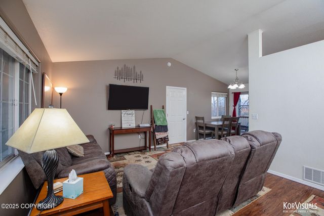 8501 E EMPIRE Circle, Palmer, AK 99645