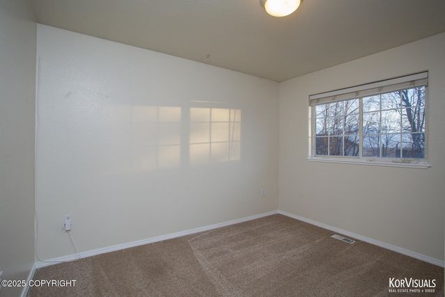 8501 E EMPIRE Circle, Palmer, AK 99645