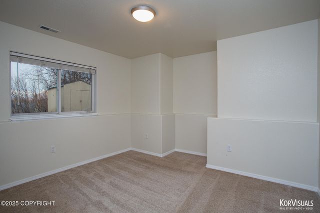 8501 E EMPIRE Circle, Palmer, AK 99645