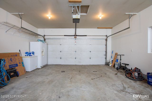 8501 E EMPIRE Circle, Palmer, AK 99645