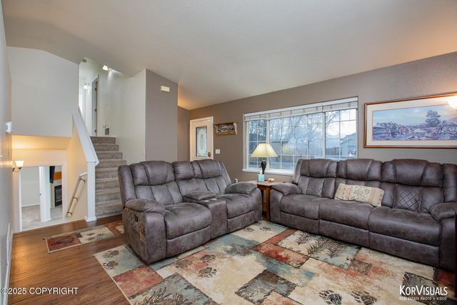 8501 E EMPIRE Circle, Palmer, AK 99645