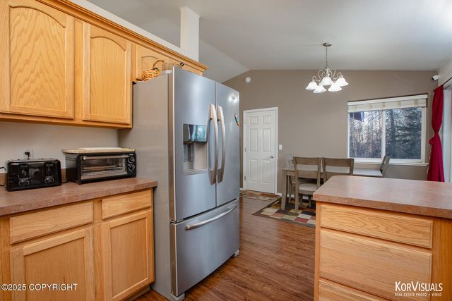 8501 E EMPIRE Circle, Palmer, AK 99645