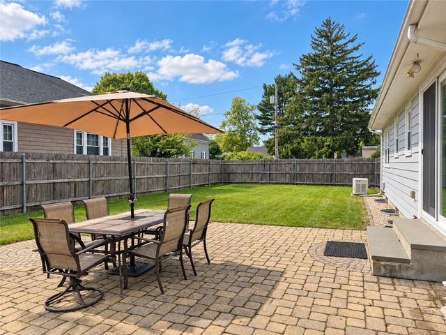 41 Wildwood Avenue, East Providence, RI 02916