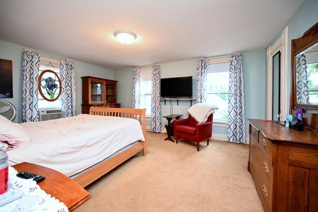 718 W Wabasha Street, Winona, MN 55987