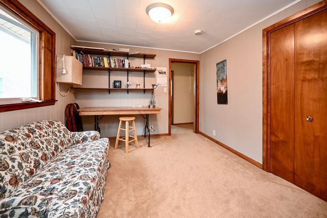 718 W Wabasha Street, Winona, MN 55987