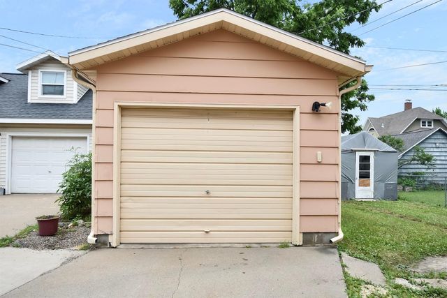 718 W Wabasha Street, Winona, MN 55987