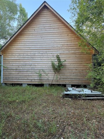 224 Sequoia Lane, Onalaska, TX 77360