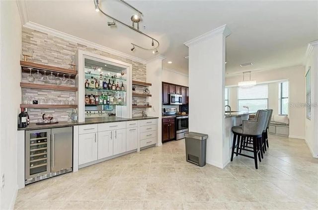 16814 VARDON TERRACE 405, Lakewood Ranch, FL 34211