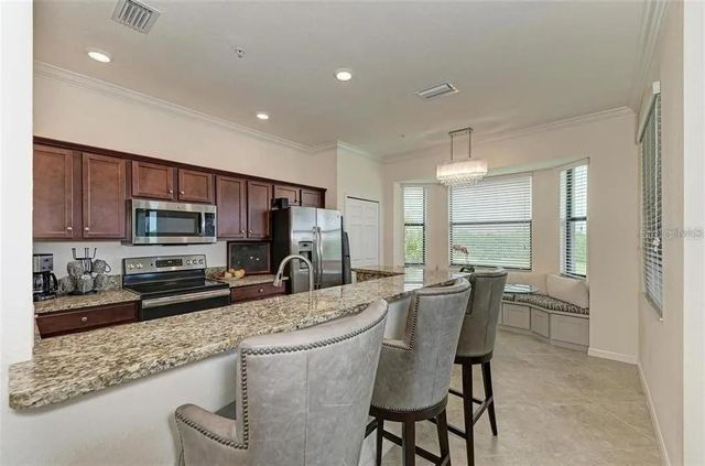 16814 VARDON TERRACE 405, Lakewood Ranch, FL 34211