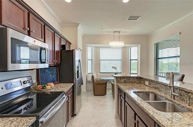 16814 VARDON TERRACE 405, Lakewood Ranch, FL 34211
