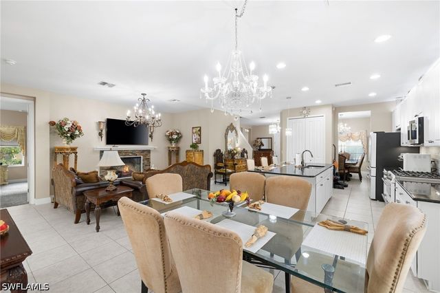 3675 Canopy CIR, Naples, FL 34120