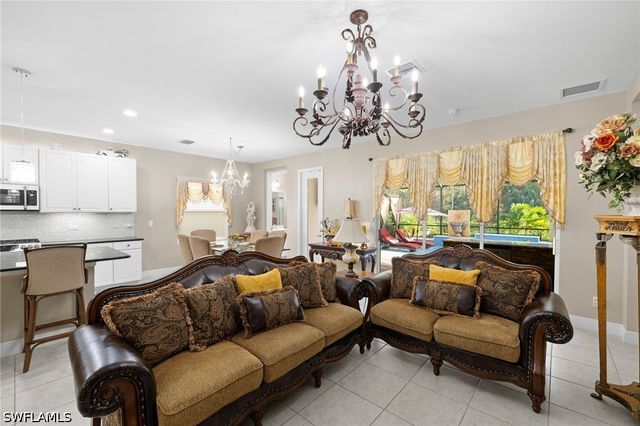 3675 Canopy CIR, Naples, FL 34120