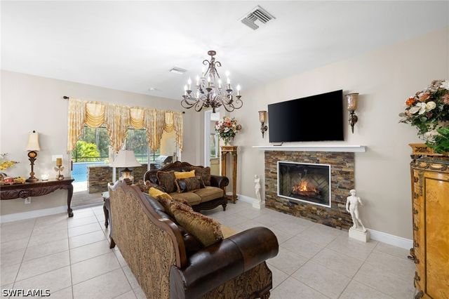 3675 Canopy CIR, Naples, FL 34120