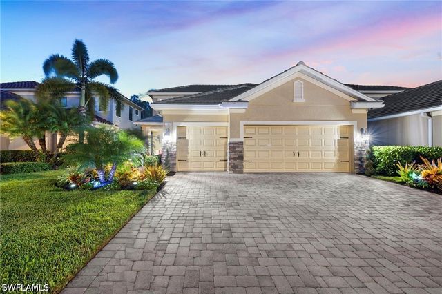 3675 Canopy CIR, Naples, FL 34120