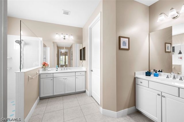 3675 Canopy CIR, Naples, FL 34120