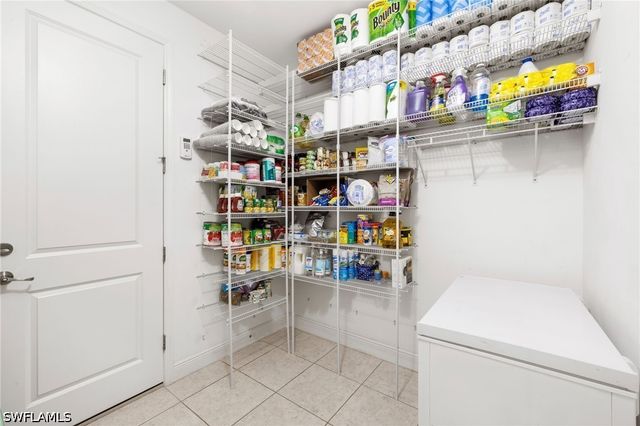 3675 Canopy CIR, Naples, FL 34120