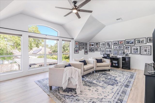 49 Hedgebrook WAY, The Hills, TX 78738