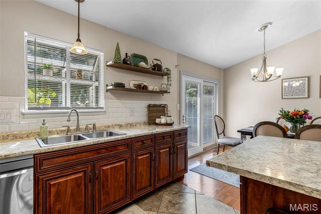 3750 Lemay Woods Drive, St Louis, MO 63129