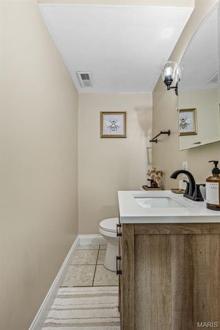 3750 Lemay Woods Drive, St Louis, MO 63129