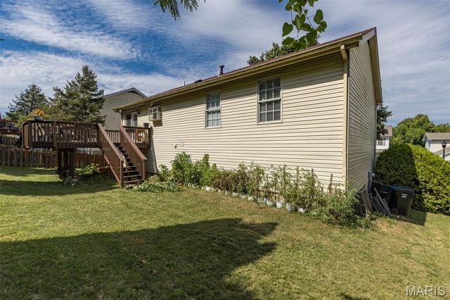 3750 Lemay Woods Drive, St Louis, MO 63129