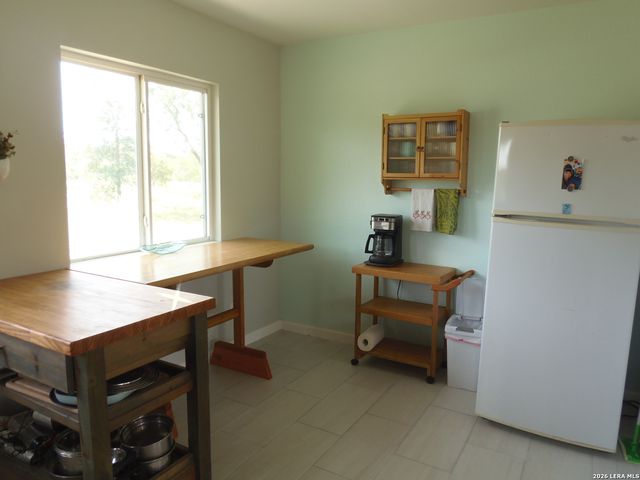 90 Romberg Road, Dale, TX 78616
