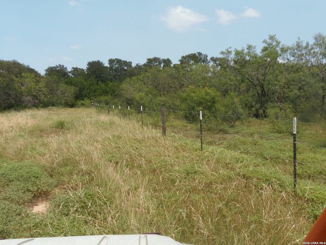 90 Romberg Road, Dale, TX 78616