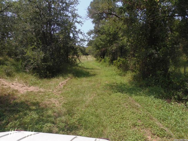 90 Romberg Road, Dale, TX 78616