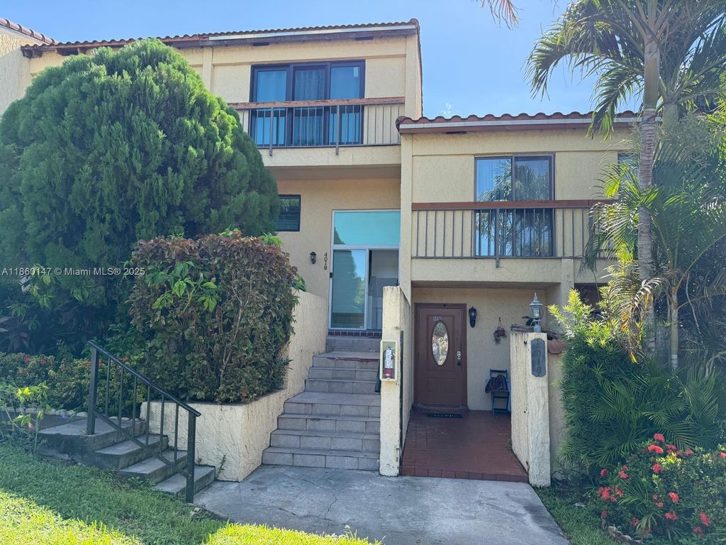 4018 Del río way, Sunrise, FL 33351