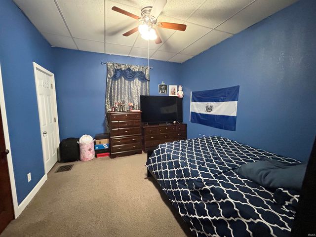 1214 E Broadway Street, Logansport, IN 46947