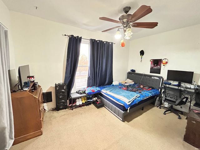 1214 E Broadway Street, Logansport, IN 46947