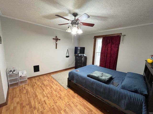 1214 E Broadway Street, Logansport, IN 46947