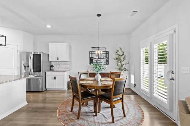 253 Addison Ave, Chapel Hill, TN 37034