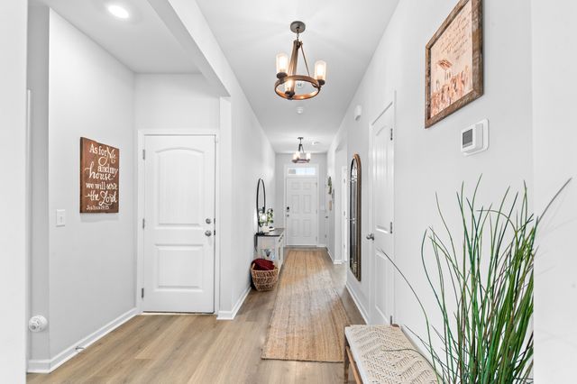 253 Addison Ave, Chapel Hill, TN 37034