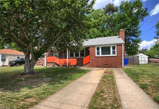 25 Ballard RD, Newport News, VA 23601