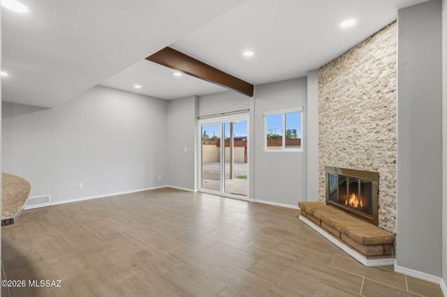 7652 E Waverly Street, Tucson, AZ 85715