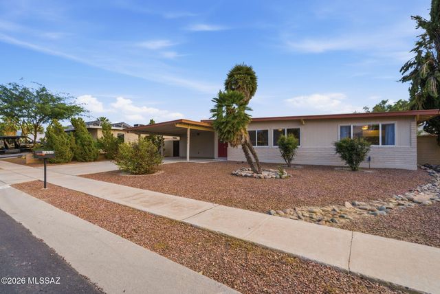 7652 E Waverly Street, Tucson, AZ 85715