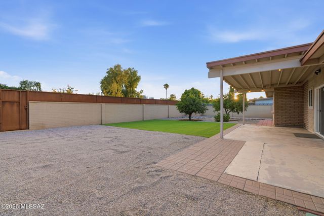 7652 E Waverly Street, Tucson, AZ 85715