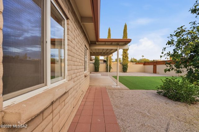 7652 E Waverly Street, Tucson, AZ 85715