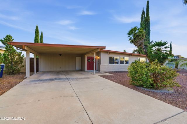 7652 E Waverly Street, Tucson, AZ 85715