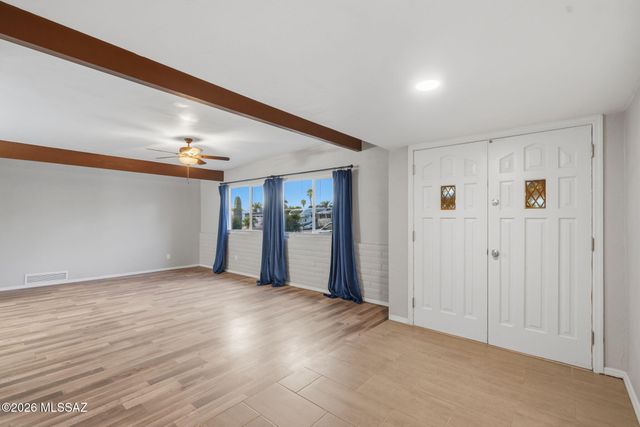 7652 E Waverly Street, Tucson, AZ 85715