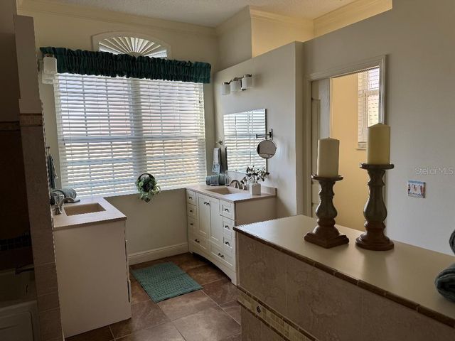 324 HAMPTON HILLS COURT, Debary, FL 32713