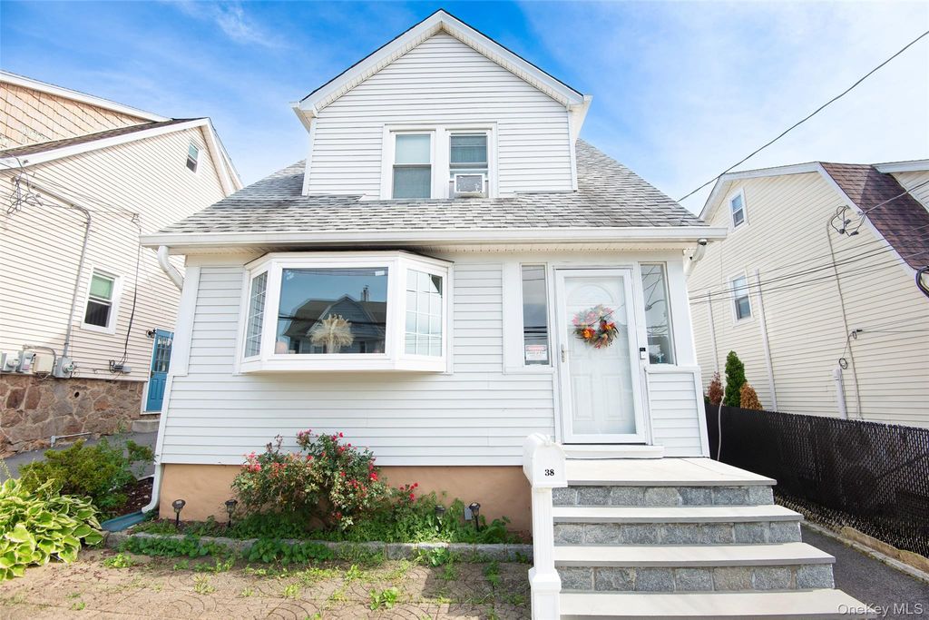 38 Emmett Terrace, New Rochelle, NY 10805 — exterior