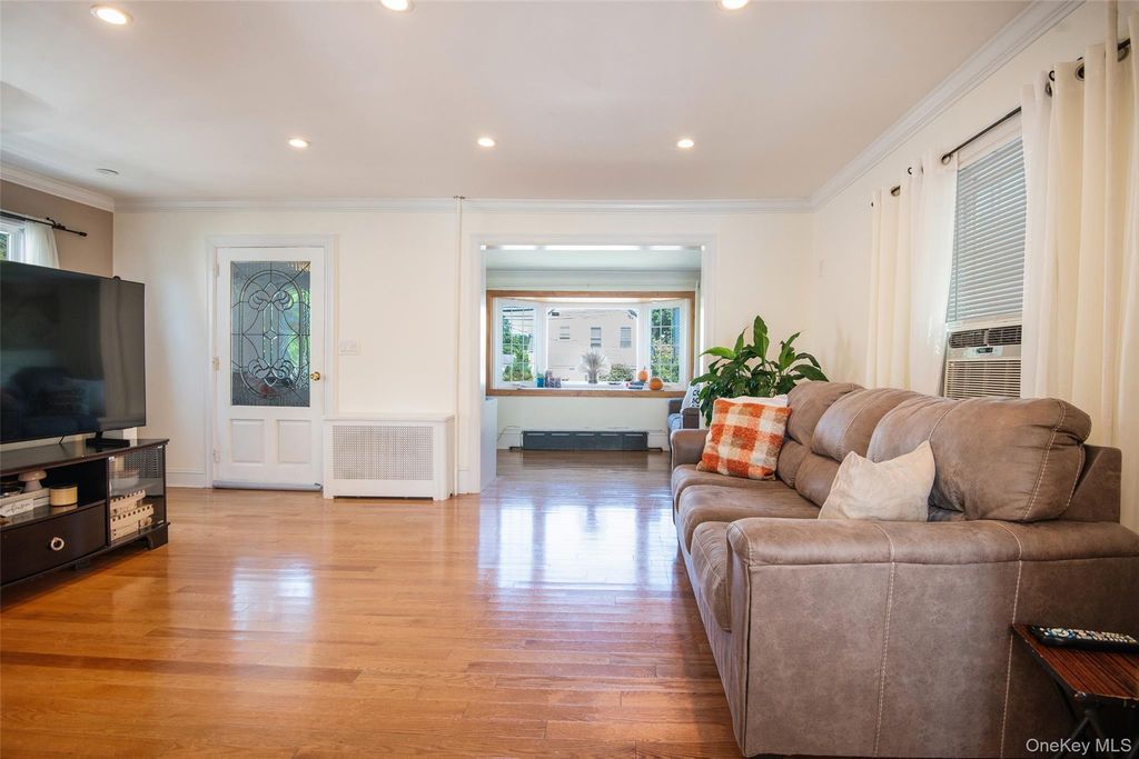 38 Emmett Terrace, New Rochelle, NY 10805 — photo 5