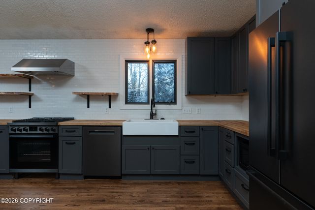 19430 Citation Road, Eagle River, AK 99577