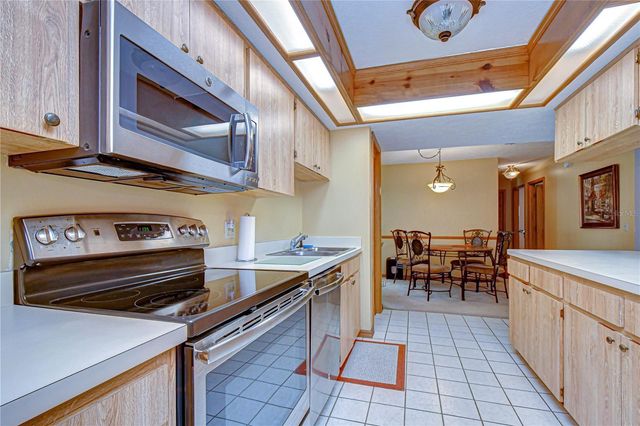 3522 SPRINGVILLE DRIVE, Valrico, FL 33596