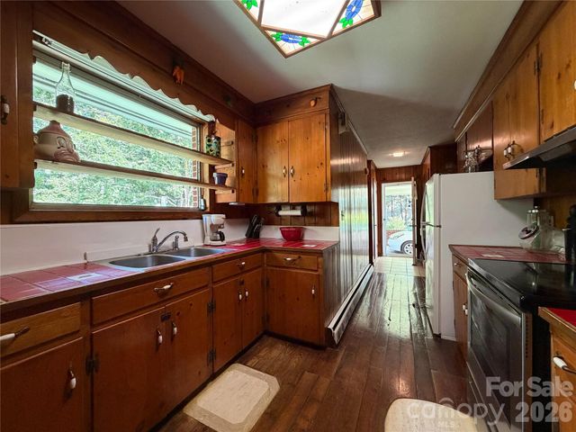 1345 Rock Hill Street, Nebo, NC 28761