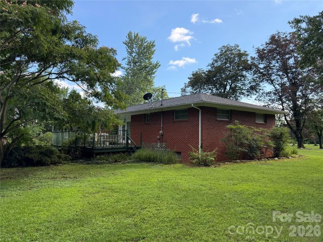 1345 Rock Hill Street, Nebo, NC 28761