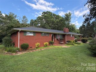1345 Rock Hill Street, Nebo, NC 28761